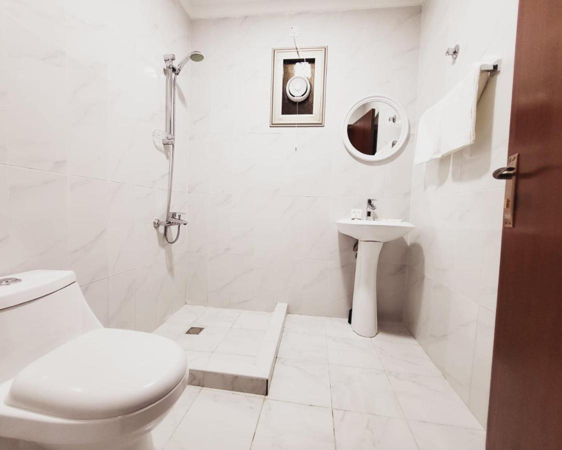 De Iris Regency Fahaheel Apartment Kuwait City Exterior photo