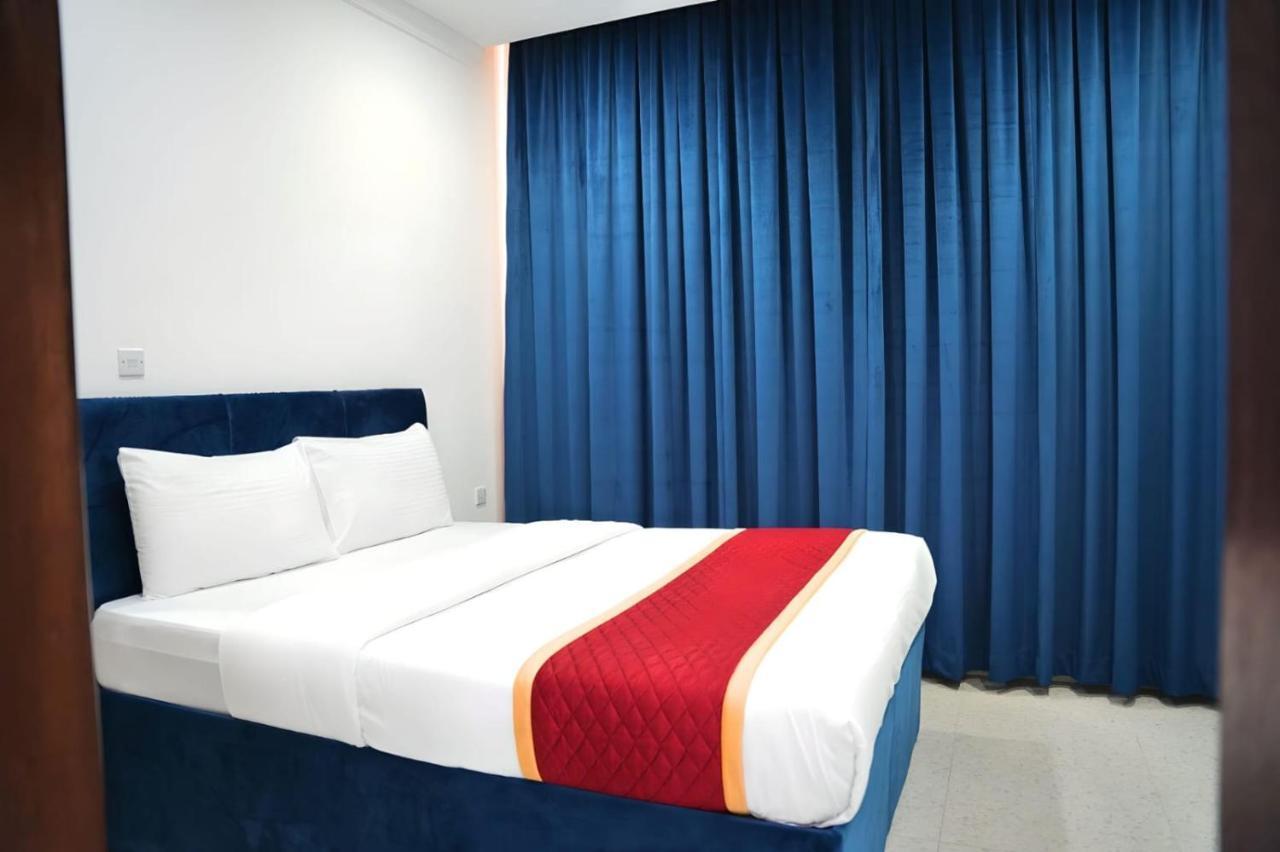 De Iris Regency Fahaheel Apartment Kuwait City Exterior photo