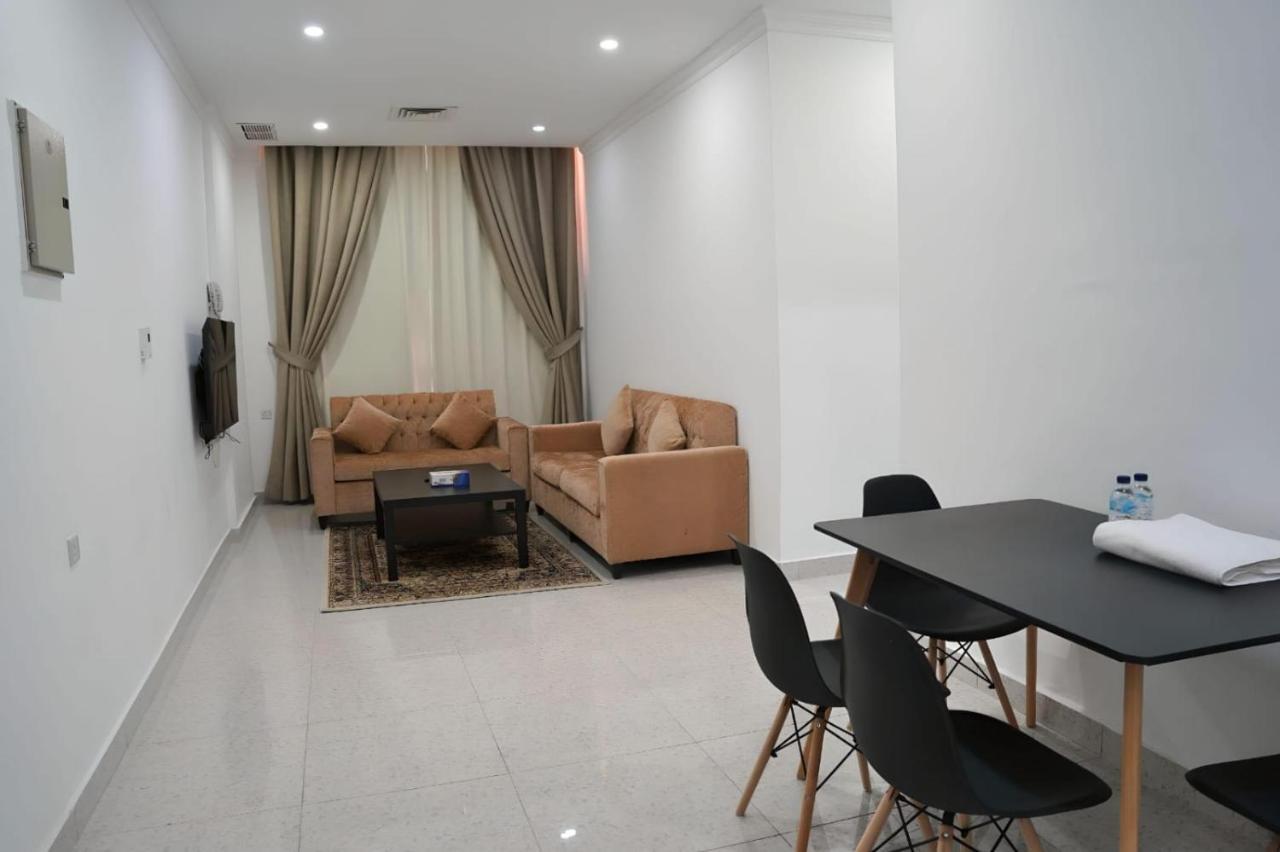 De Iris Regency Fahaheel Apartment Kuwait City Exterior photo